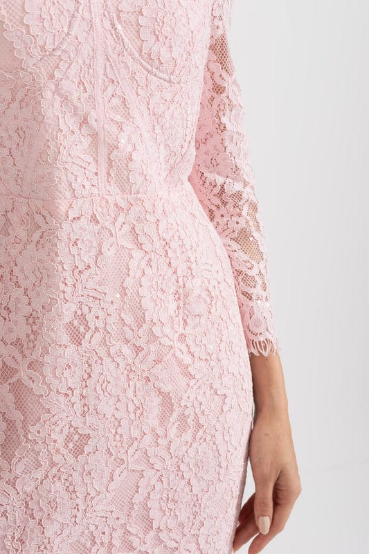 Amarisse | Elegant Lace Maxi Dress in Soft Pink